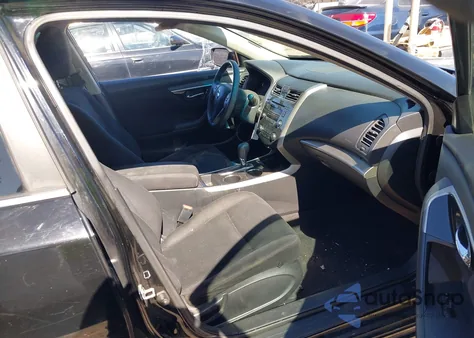 2014 Nissan Altima 2.5 S from USA, damaged, VIN 1N4AL3AP5EC325666